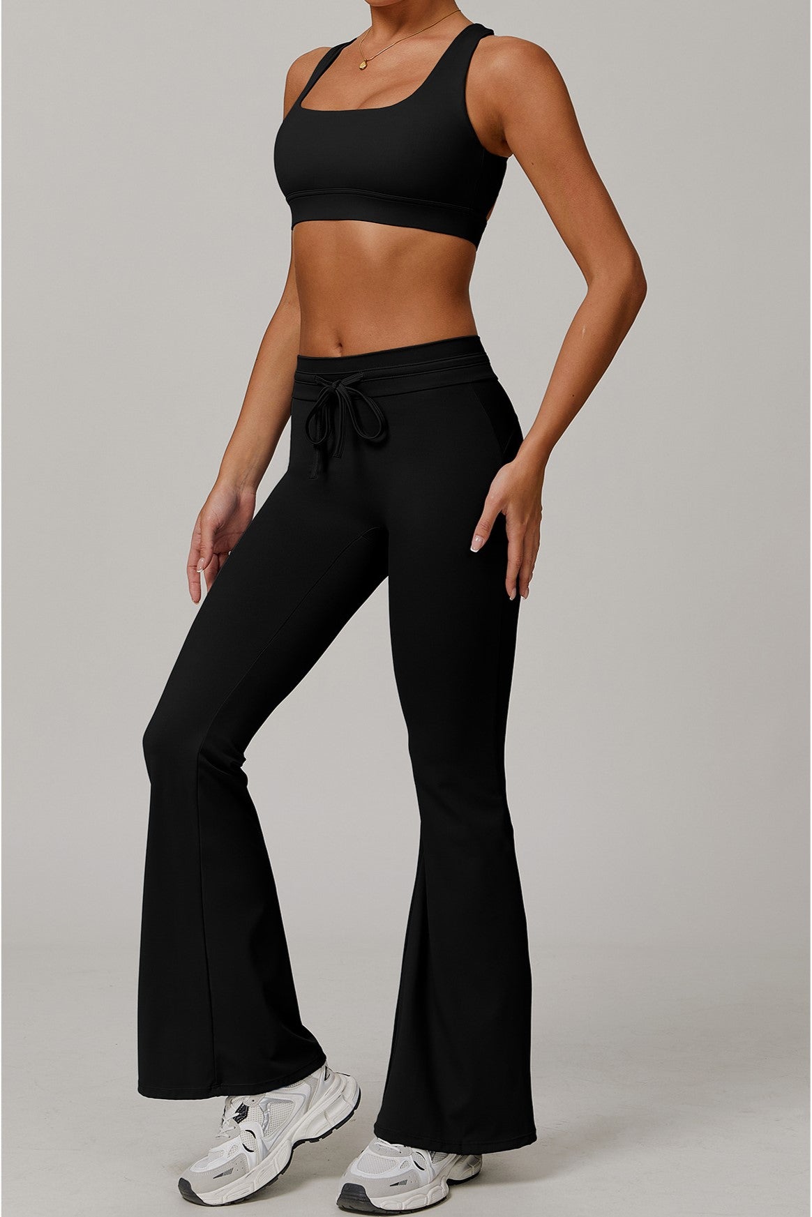 Aphrodite Flared Leggings in Black