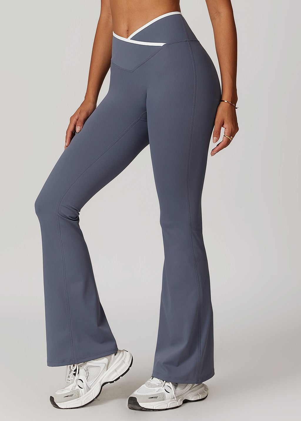 Hera Flared Leggings in Grey