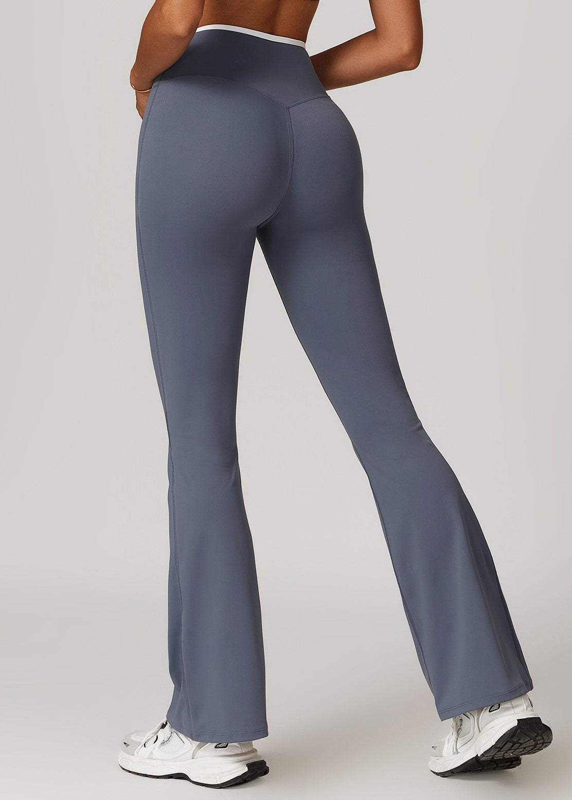 Hera Flared Leggings in Grey