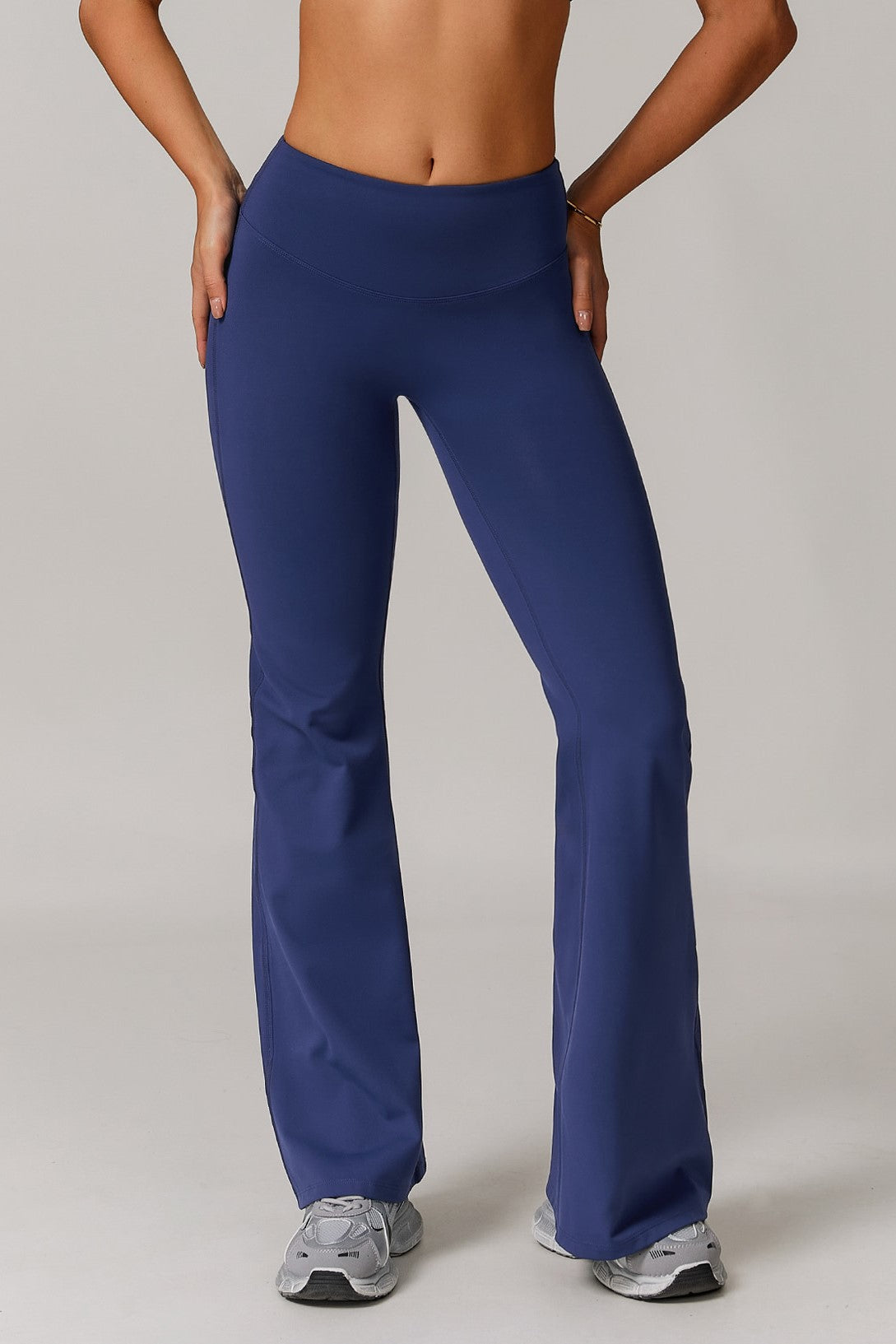 Juno Flared Leggings in Navy