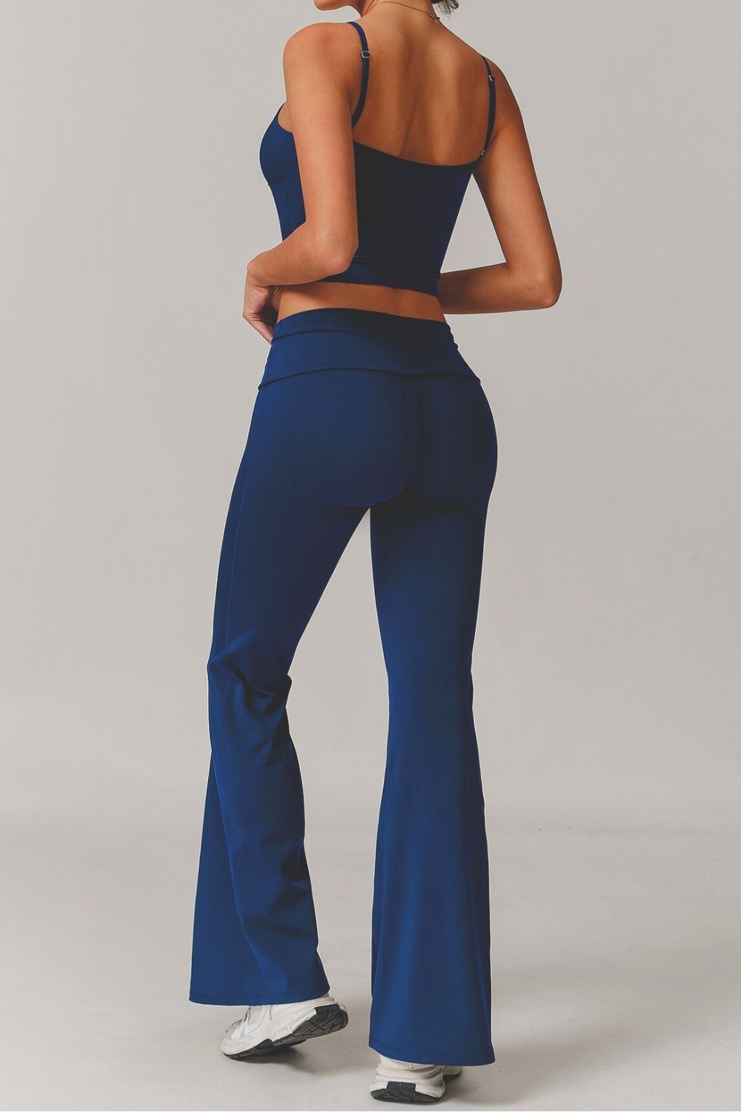 Gaia Top in Navy