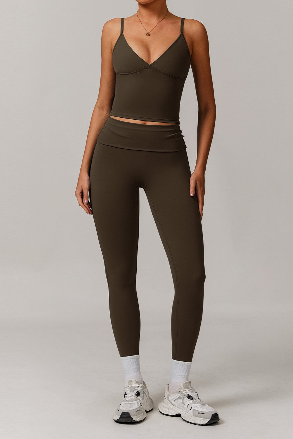 Gaia Leggings in Moss Brown