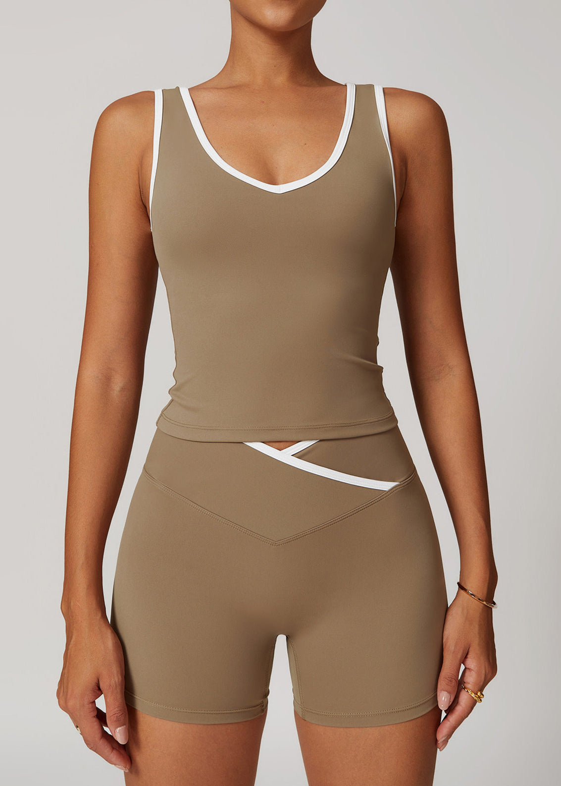 Hera Top in Beige