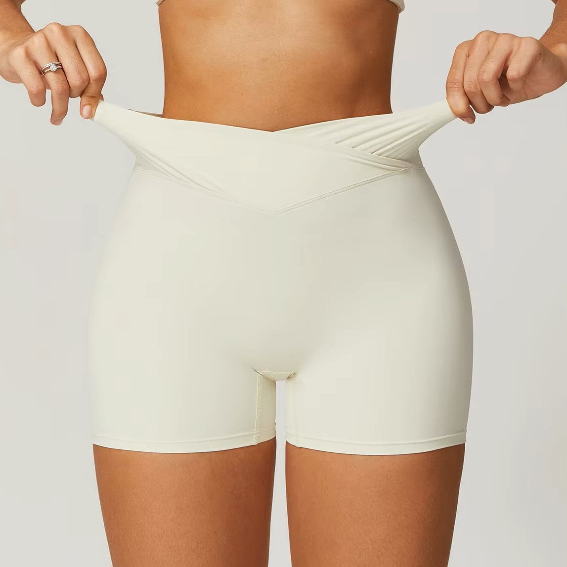 Chloe Shorts in Ivory